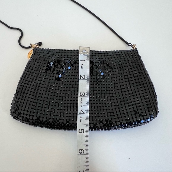 Elegant Black Sequin Shoulder Bag - Picture 8 of 9